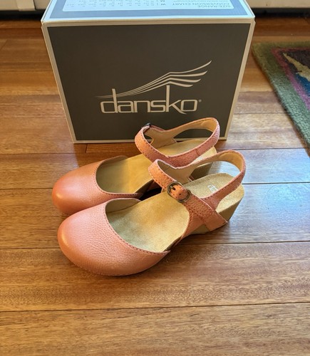 Dansko women tiffani clog - women’s,
